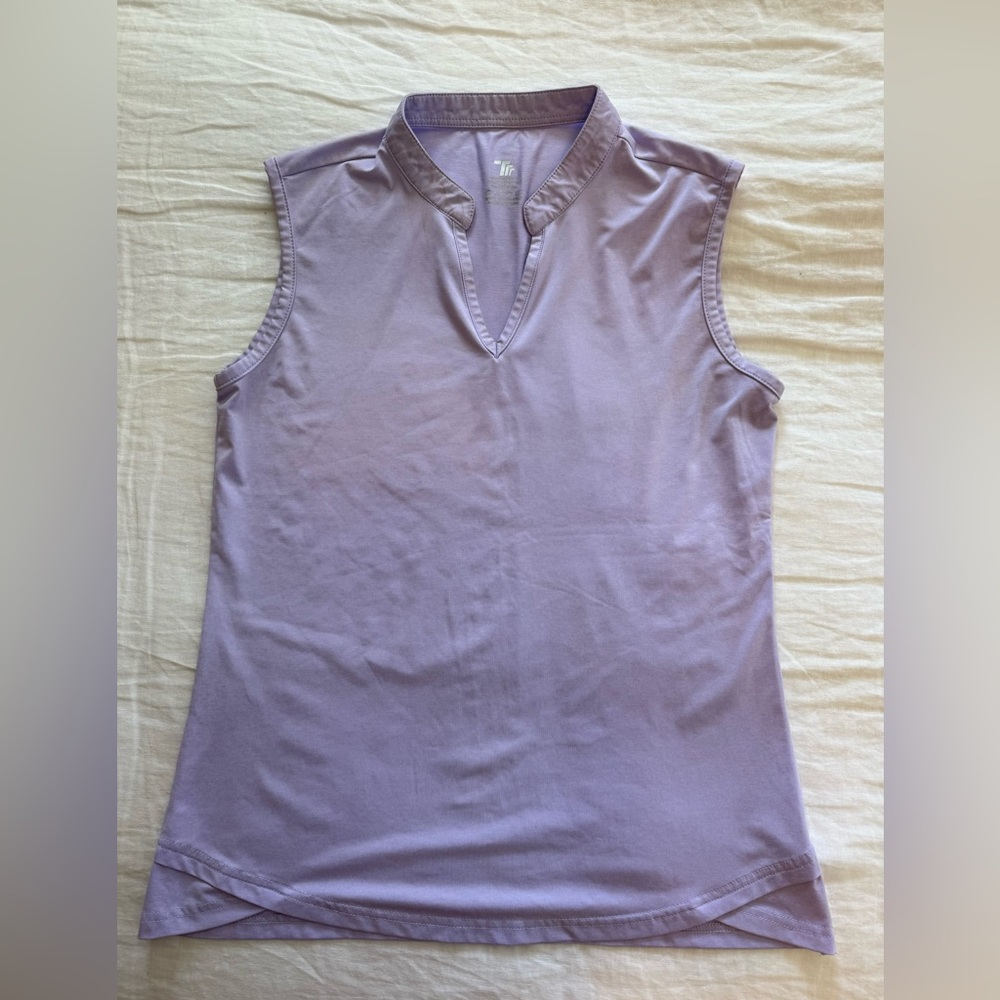 Lavender Sleeveless Women's Athletic Top